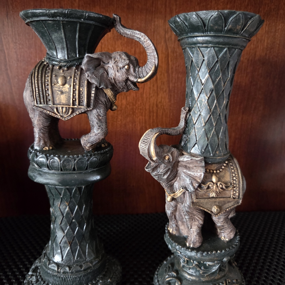 Elephant Design Candle Holders - Black and Gold